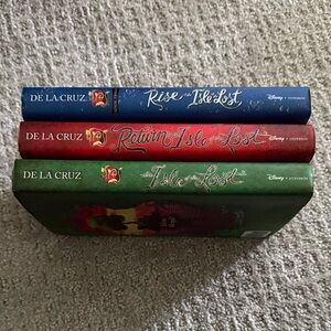 Disney Hyperion Isle of the Lost Book Set